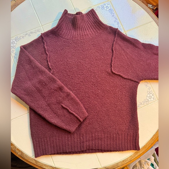 Universal Thread Burgundy Mock Neck Sweater - Size Large - Picture 1 of 2
